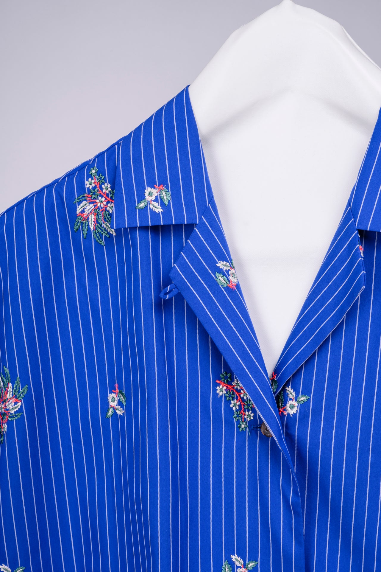 Flower Embroidery Striped Fabric Shirt – PONTI OFFICIAL STORE