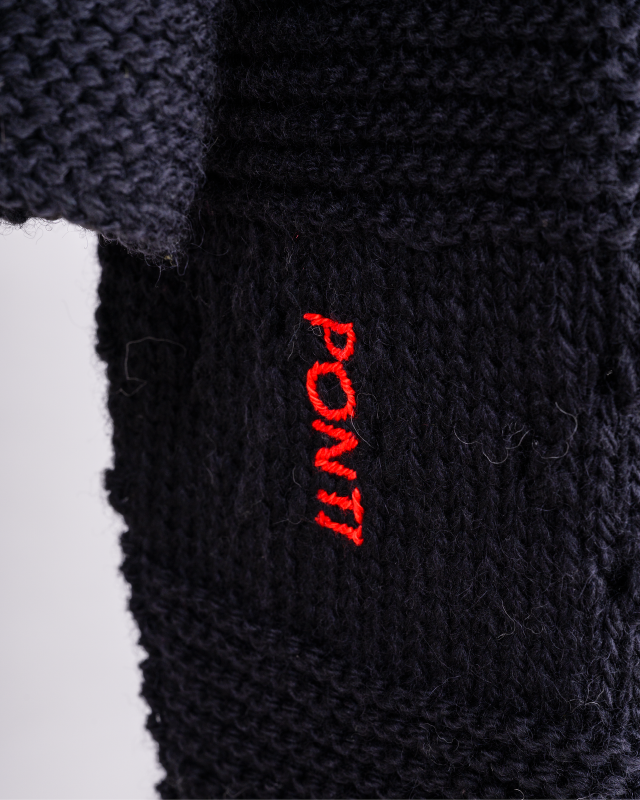 Plain Border Hand Knit