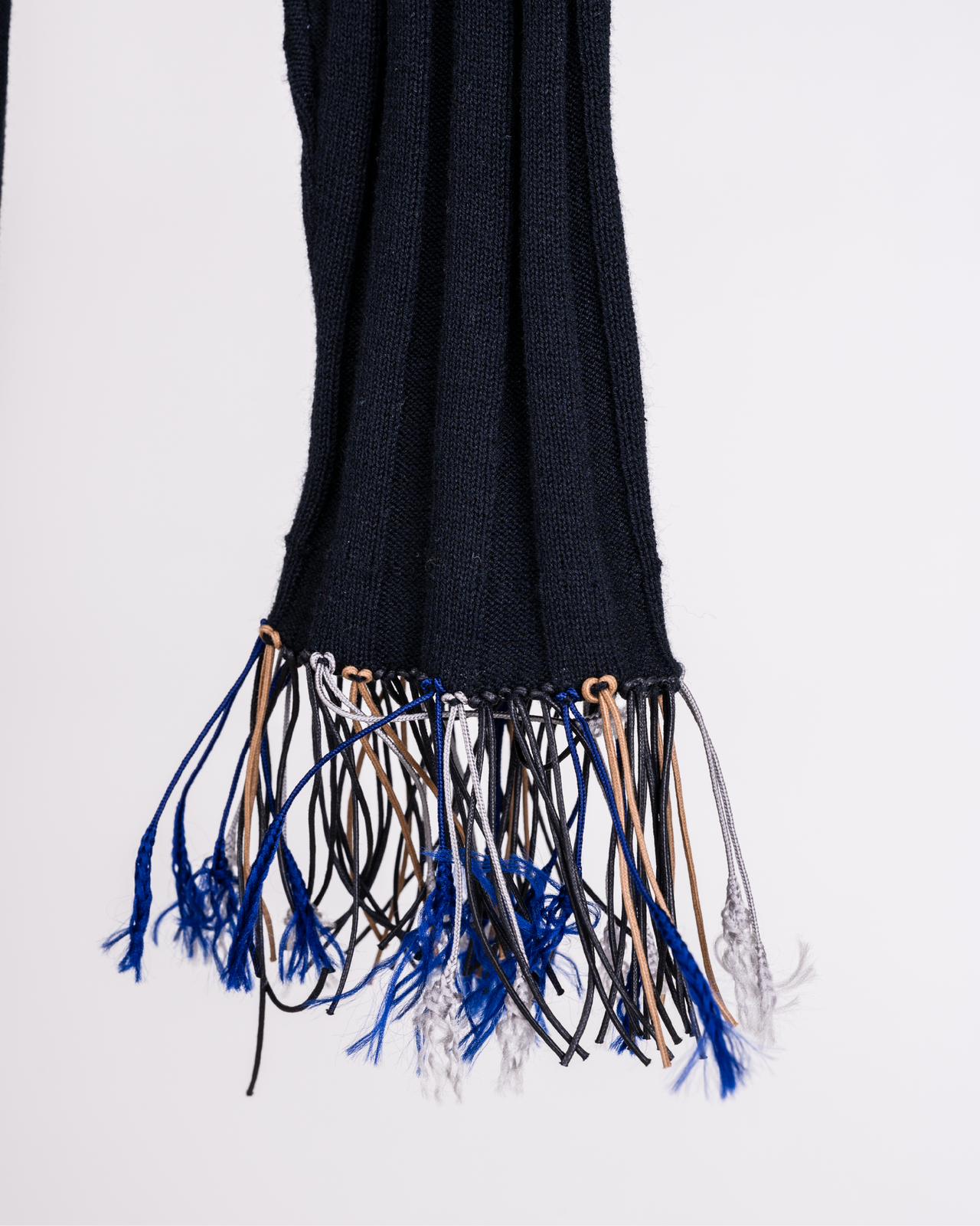 Cuff Fringr Knit
