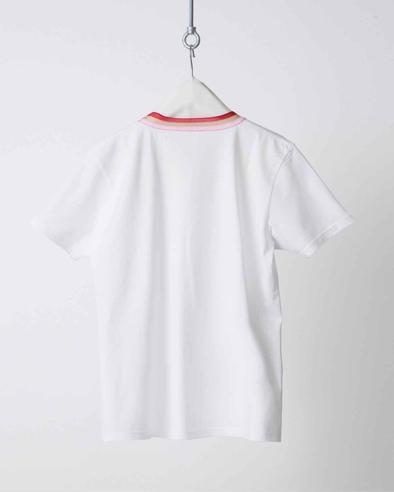 Ribbed collar T-shirt