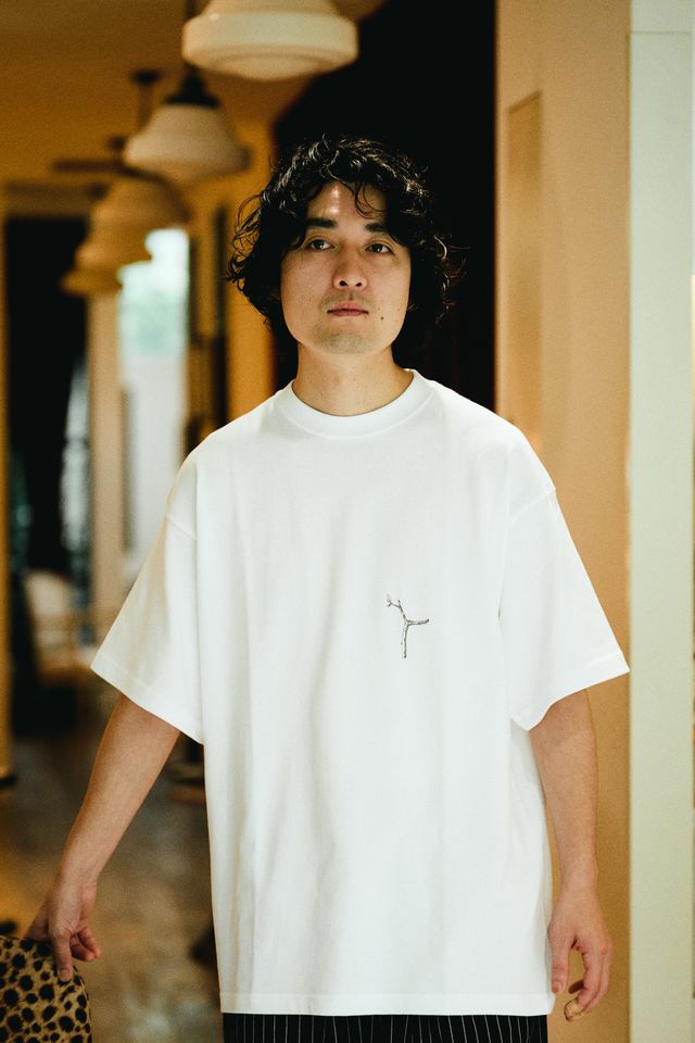 TWIGGY. 35 – Twig Embroidery T-shirts