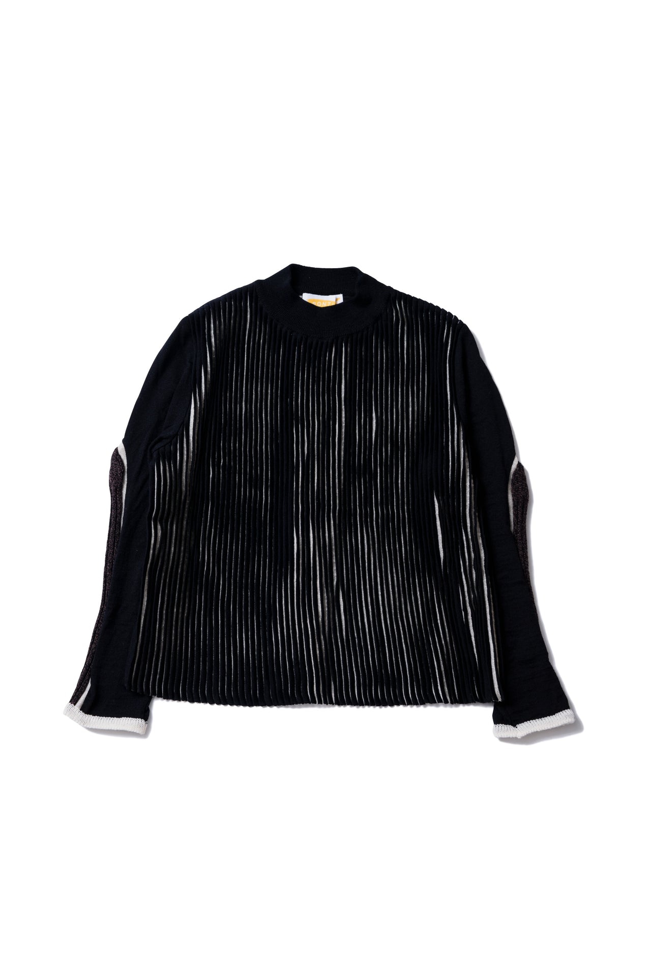 BLIND KNIT