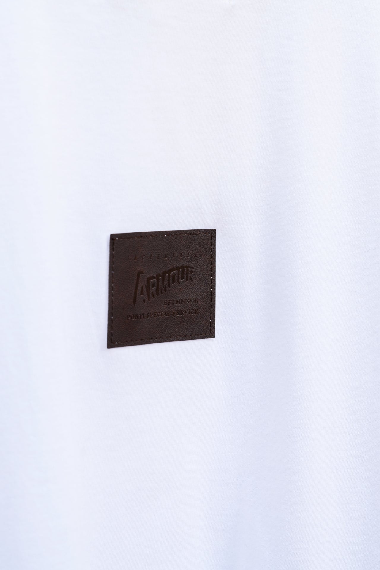THE MAGIC VISIBLE Long Tee